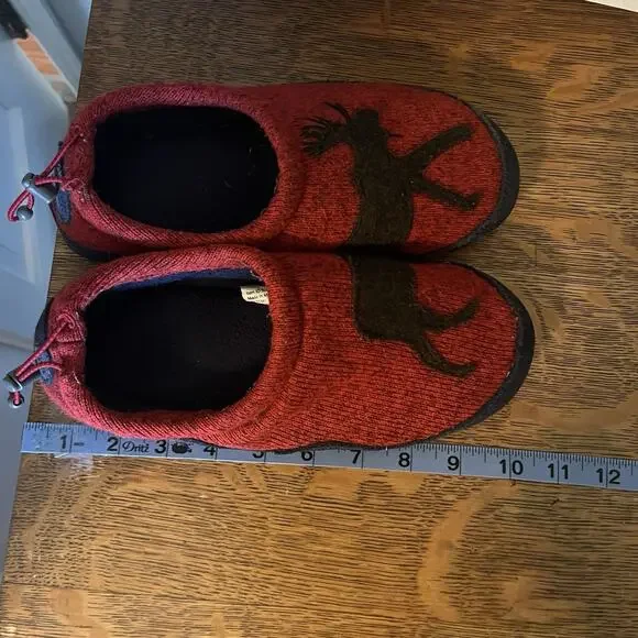 LL Bean Kids' Sweater Fleece Slippers 3-4 Moose Motif Red Black Cozy Cute Warm - Picture 2 of 10